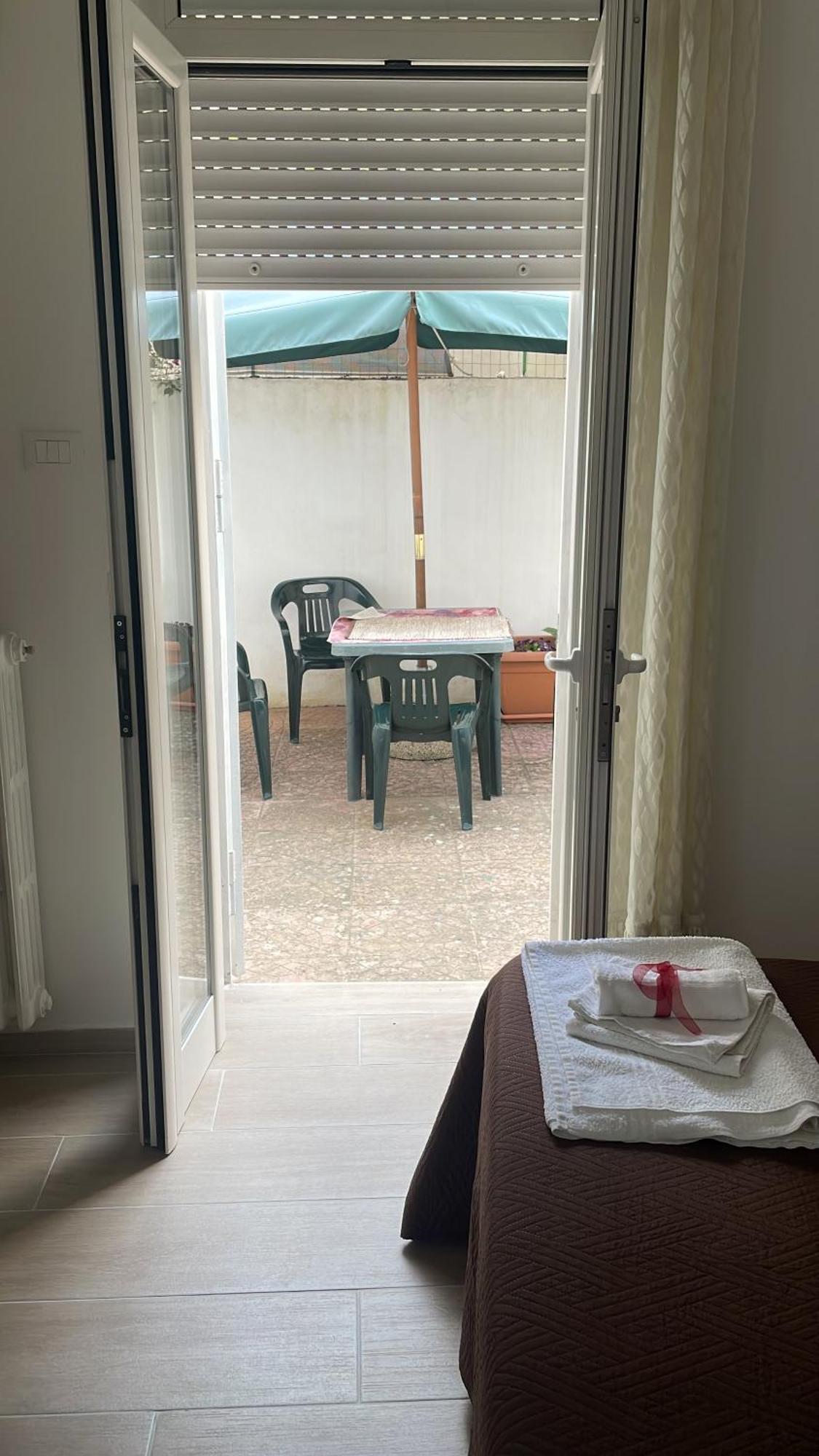 O' Sole Mio Rudiae Rooms Lecce Exterior foto